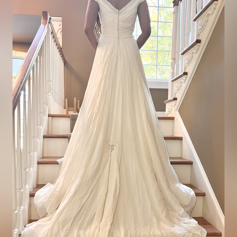 Delicate Silk Wedding Dress | Classic, Simple, and Elegant